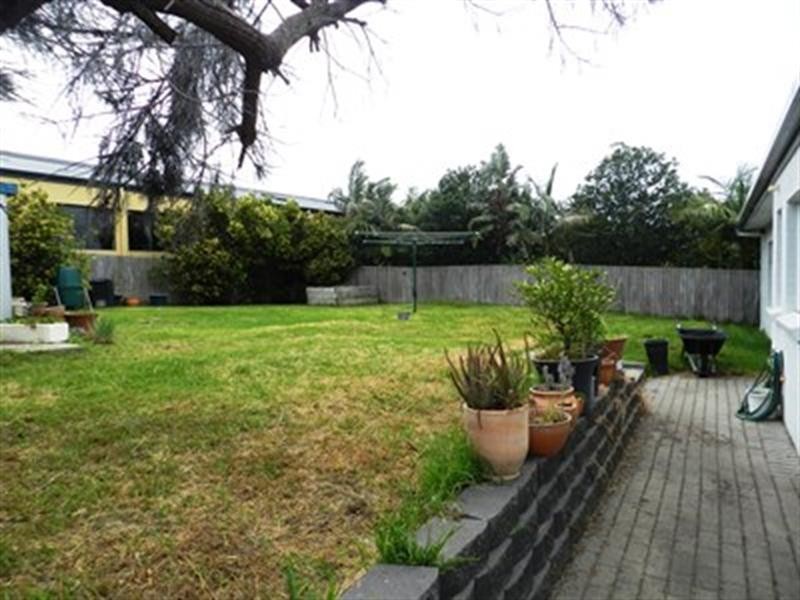 6 James Cook Ct, Tura Beach NSW 2548