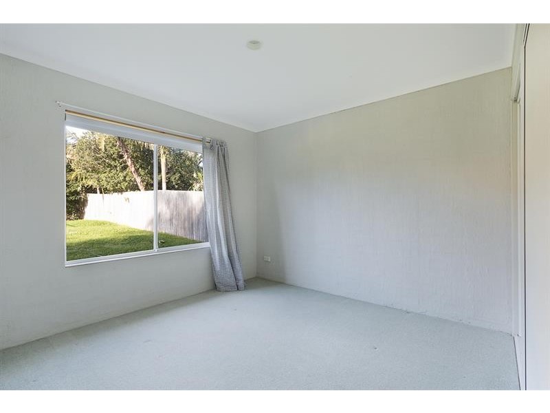 6 James Cook Ct, Tura Beach NSW 2548