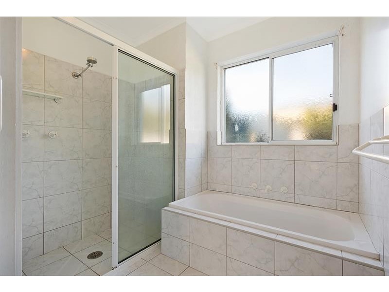 6 James Cook Ct, Tura Beach NSW 2548