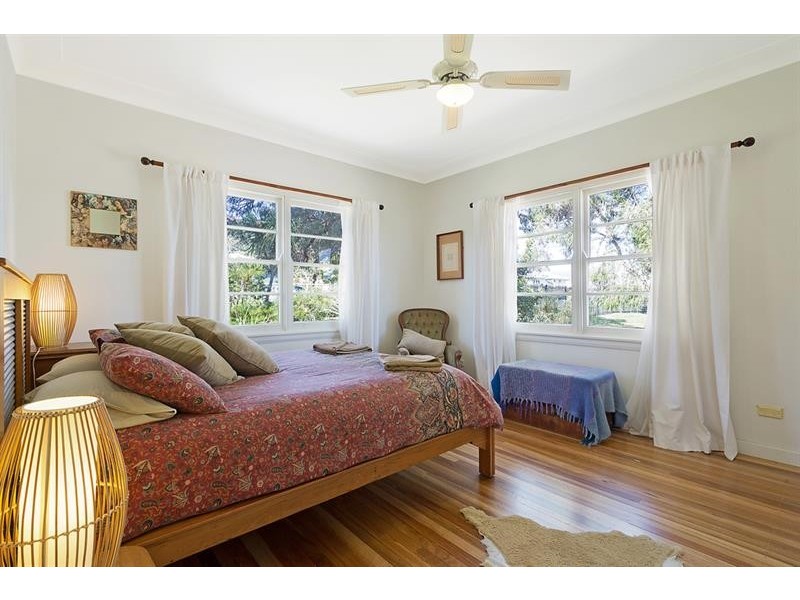 13 Henwood  St, Merimbula NSW 2548