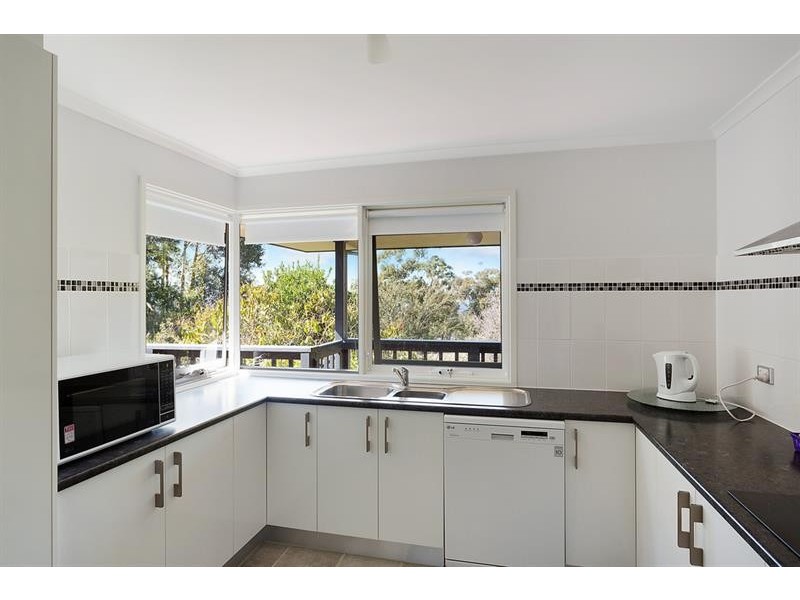 60 Golf Cct, Tura Beach NSW 2548
