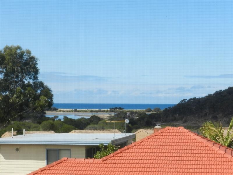 2 Cameron  St, Merimbula NSW 2548