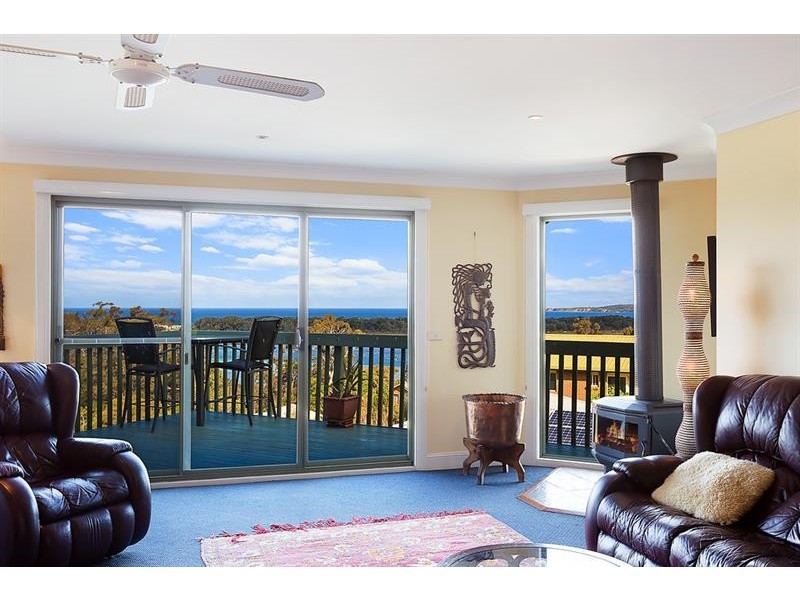 14 Tantawanglo St, Merimbula NSW 2548