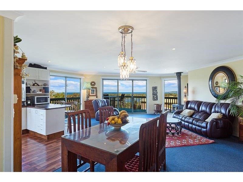 14 Tantawanglo St, Merimbula NSW 2548