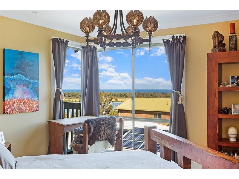 14 Tantawanglo St, Merimbula NSW 2548