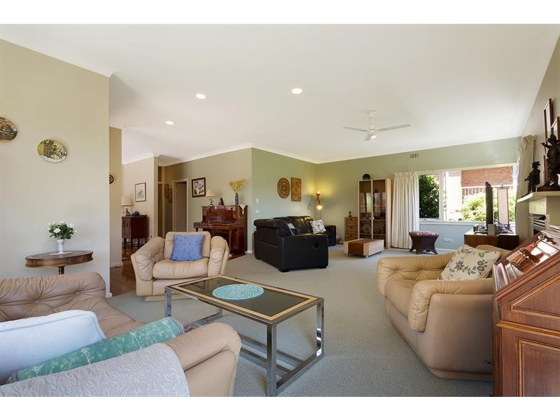 8 Hill St, Merimbula NSW 2548