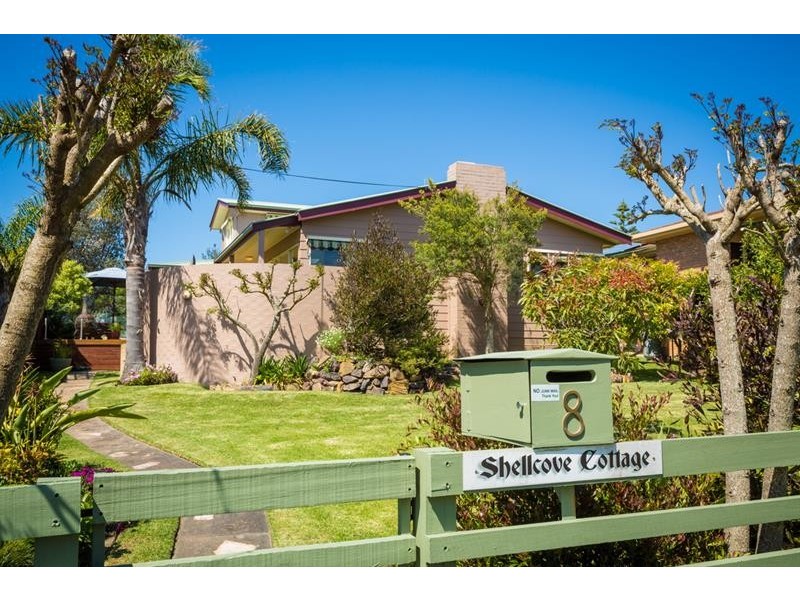 8 Hill St, Merimbula NSW 2548