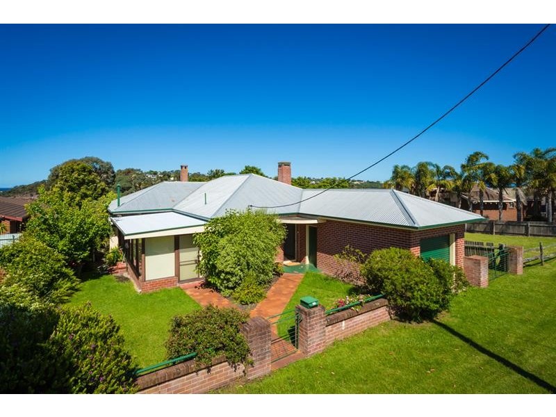 8 Cameron St, Merimbula NSW 2548