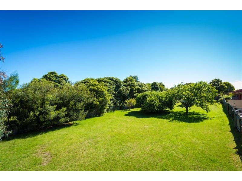 8 Cameron St, Merimbula NSW 2548