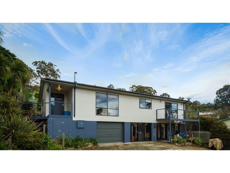 11 Kiama Pl, Merimbula NSW 2548