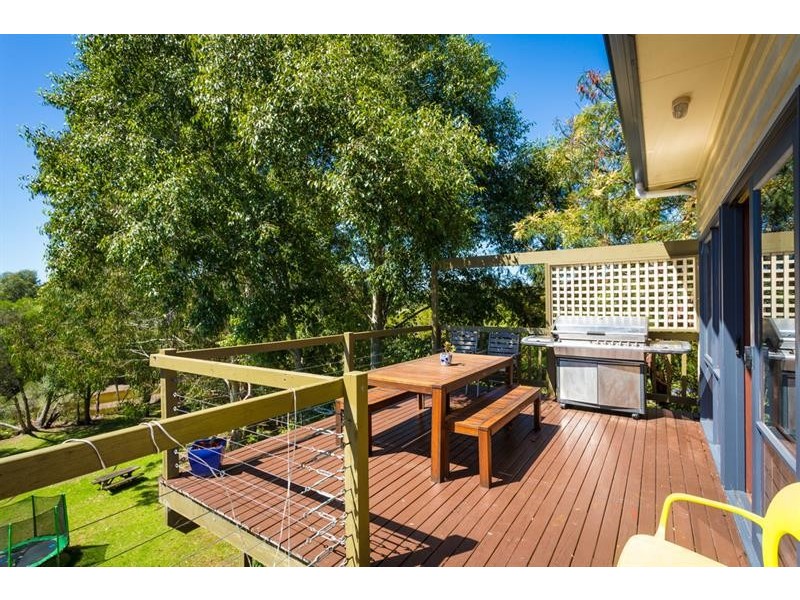 16 Garden Cir, Merimbula NSW 2548