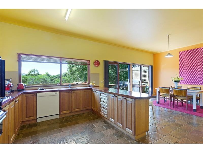16 Garden Cir, Merimbula NSW 2548
