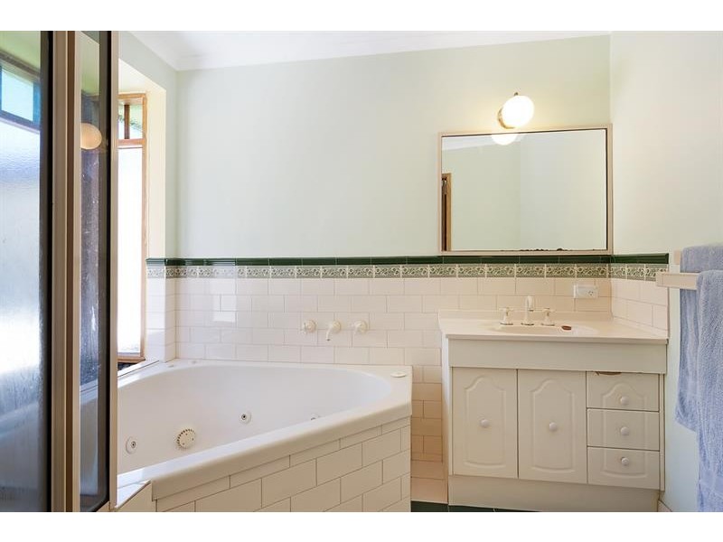 16 Garden Cir, Merimbula NSW 2548