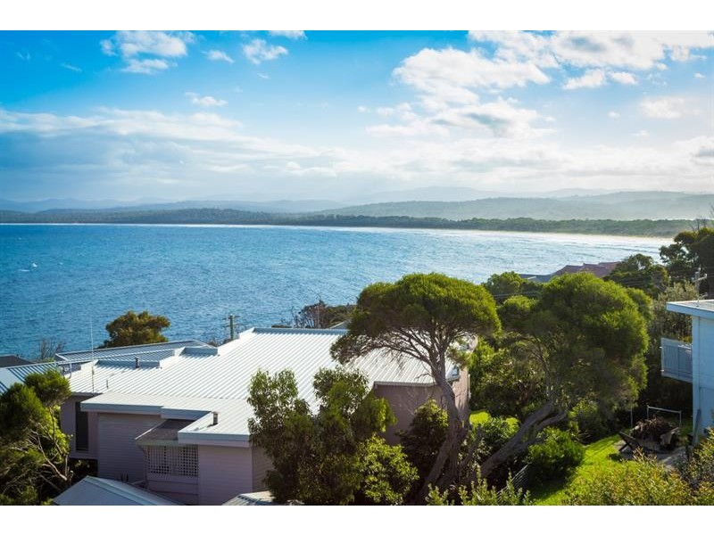 14a Cliff St, Merimbula NSW 2548