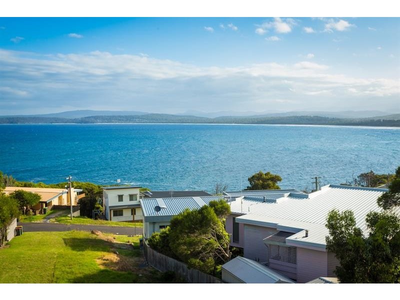 14a Cliff St, Merimbula NSW 2548