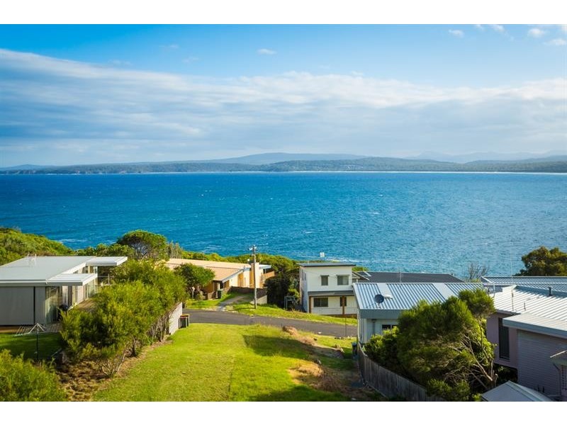14a Cliff St, Merimbula NSW 2548