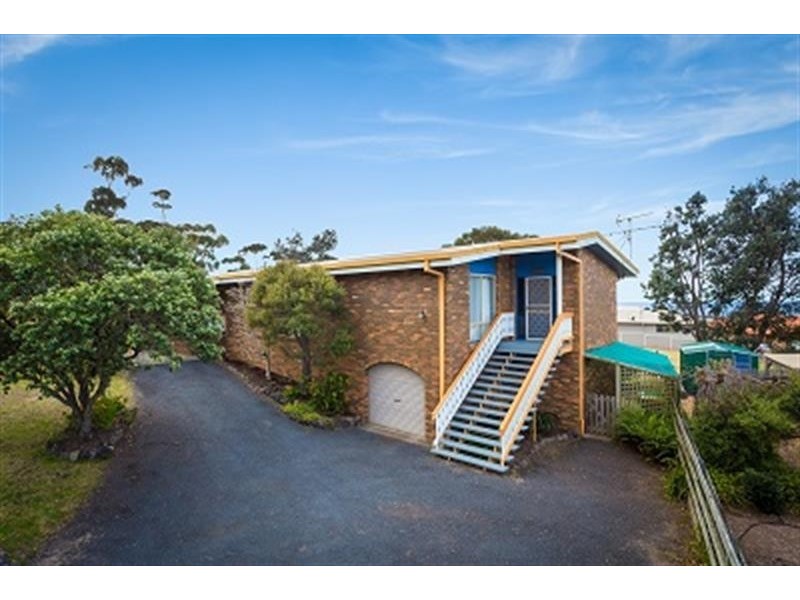 79 Golf  Cct, Tura Beach NSW 2548