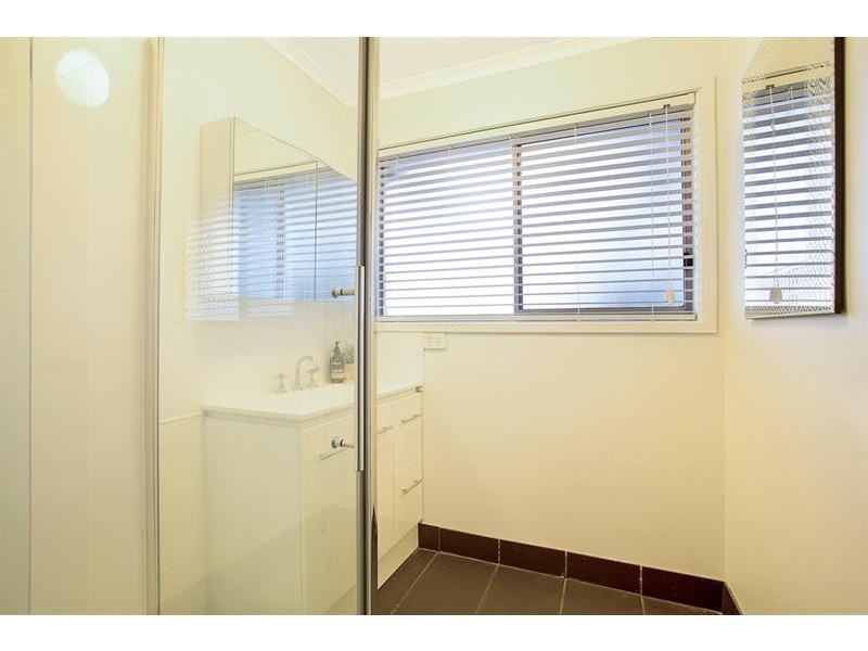 4/5 Yarrawood Ave, Merimbula NSW 2548