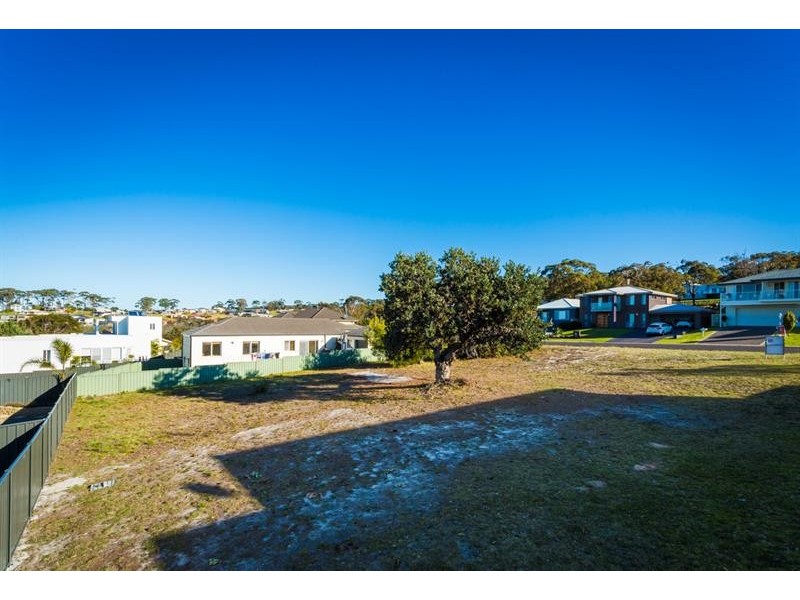 14 Casey Jayne Ct, Tura Beach NSW 2548