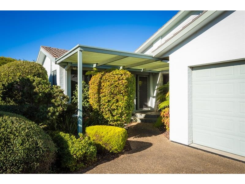 129 Headland Dr, Tura Beach NSW 2548