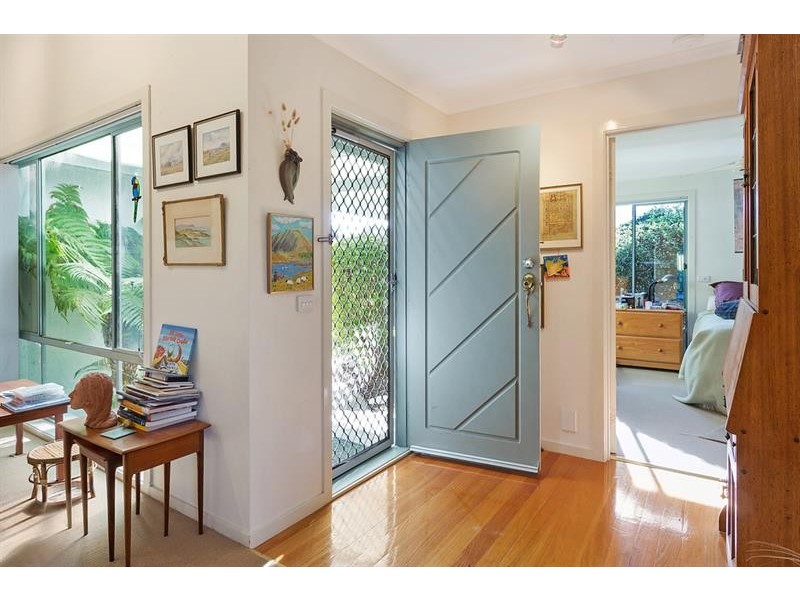 129 Headland Dr, Tura Beach NSW 2548