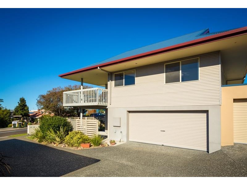 7A Surf Cir, Tura Beach NSW 2548