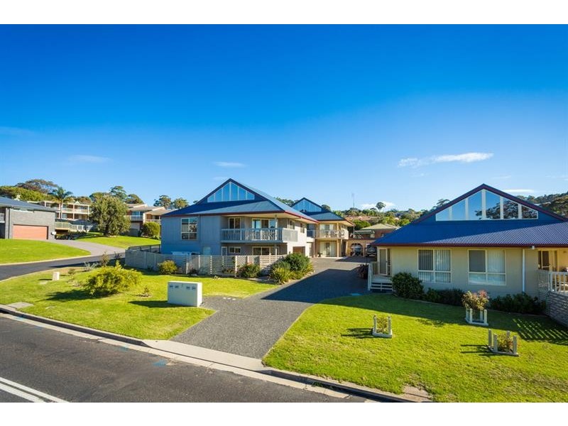 7A Surf Cir, Tura Beach NSW 2548