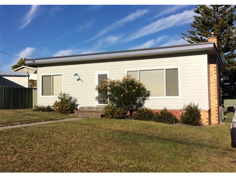 5 Apoona St, Merimbula NSW 2548