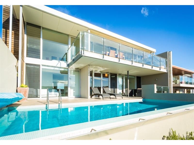 11 The Point -, Tura Beach NSW 2548