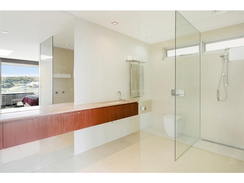 11 The Point -, Tura Beach NSW 2548