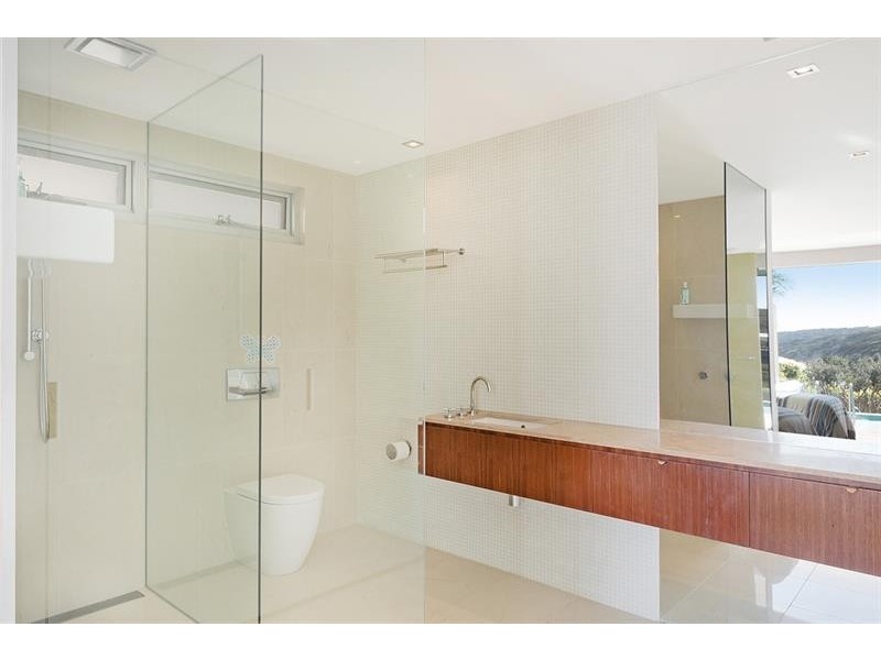 11 The Point -, Tura Beach NSW 2548