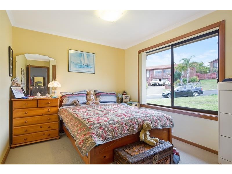 4 Waratah Ct, Tura Beach NSW 2548