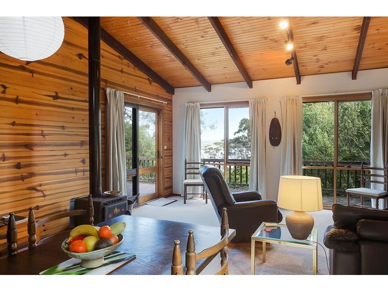 16 John Penn Ave, Merimbula NSW 2548