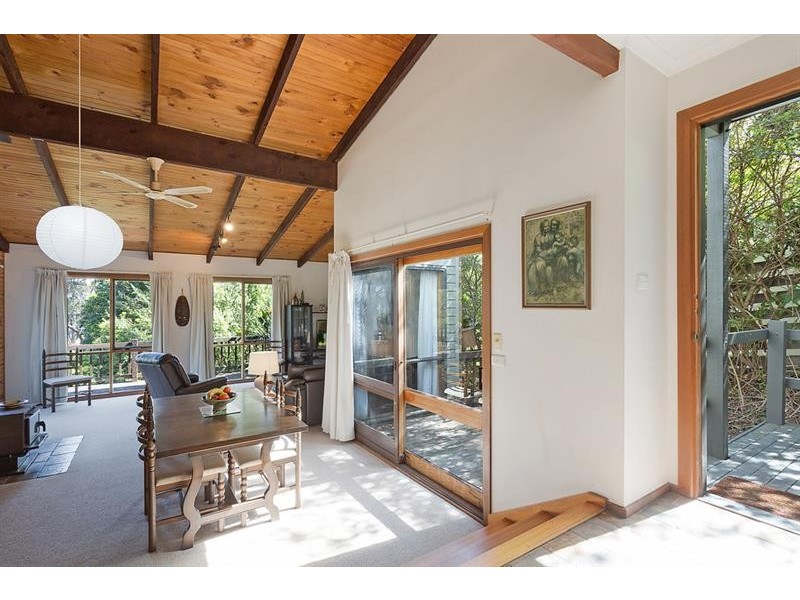 16 John Penn Ave, Merimbula NSW 2548