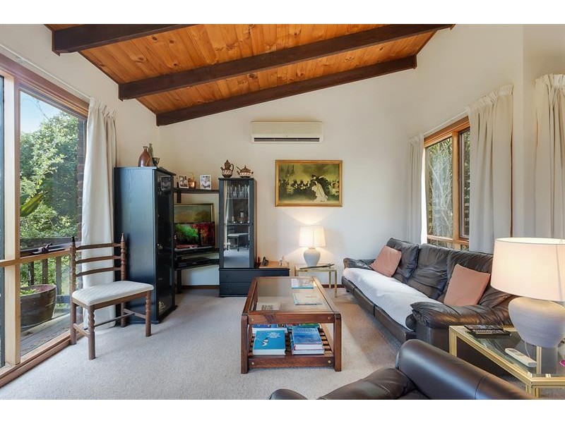 16 John Penn Ave, Merimbula NSW 2548