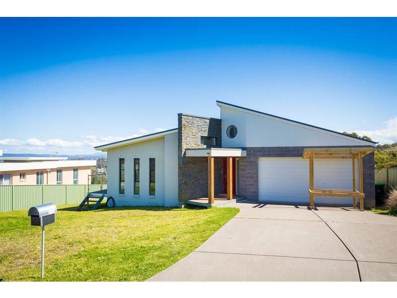 43 The Crest 0, Mirador NSW 2548