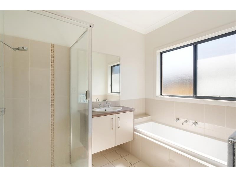 43 The Crest 0, Mirador NSW 2548