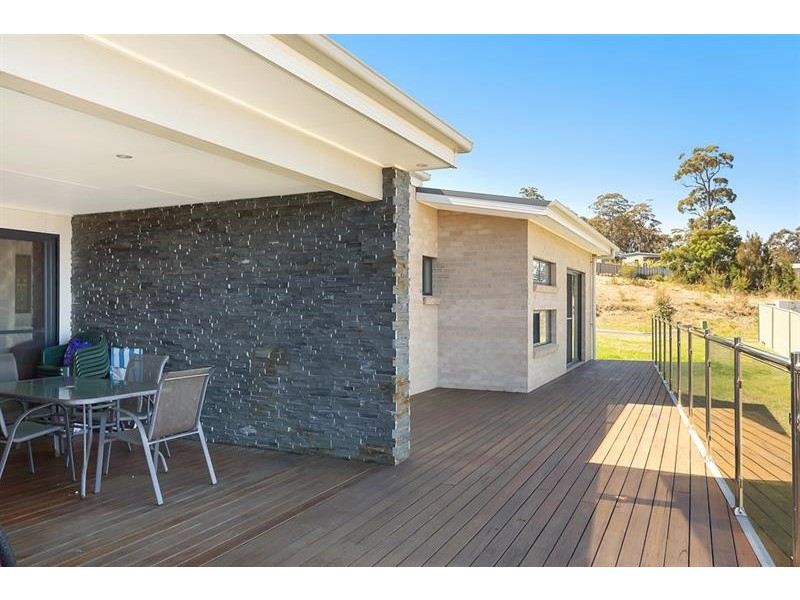 43 The Crest 0, Mirador NSW 2548