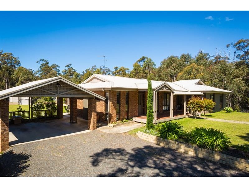 17 Timber  Cl, Wallagoot NSW 2550