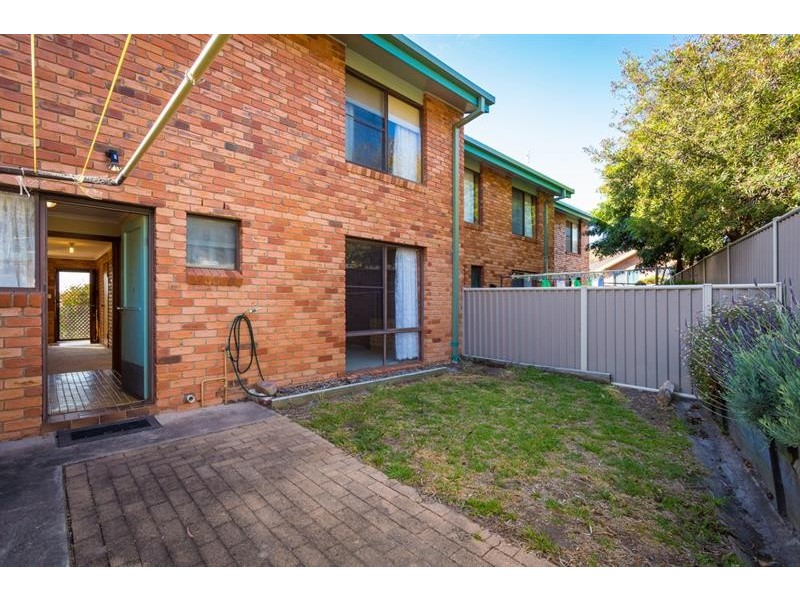 1/1 Surf Cir, Tura Beach NSW 2548