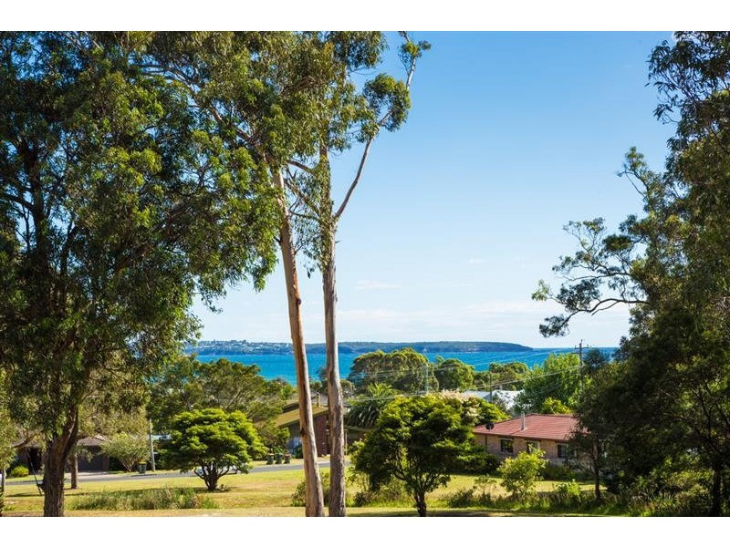 2/32 Jinjera Pde, Pambula Beach NSW 2549