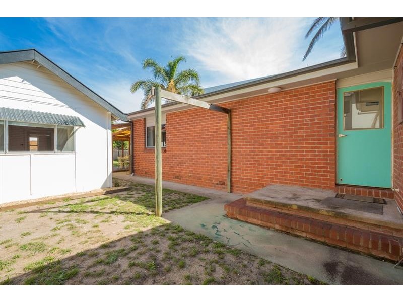 10 Chapman Ave, Merimbula NSW 2548