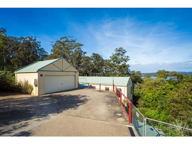 5 Tern Cl, Merimbula NSW 2548