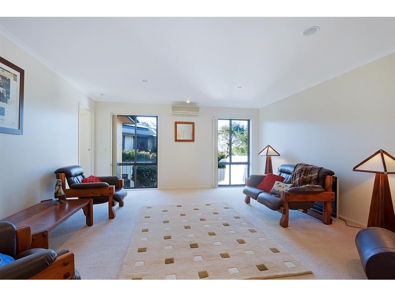 39 Surf Cir, Tura Beach NSW 2548