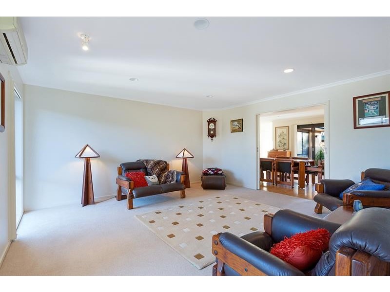 39 Surf Cir, Tura Beach NSW 2548