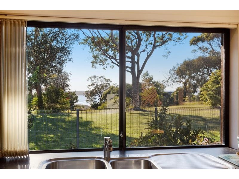 39 Surf Cir, Tura Beach NSW 2548