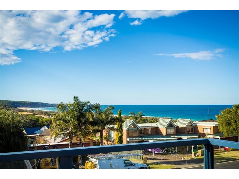 2 Caldy Pl, Tura Beach NSW 2548