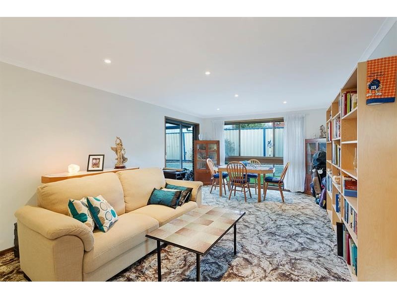 2 Caldy Pl, Tura Beach NSW 2548