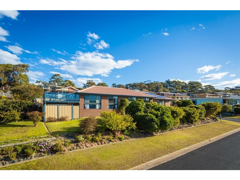 2 Caldy Pl, Tura Beach NSW 2548