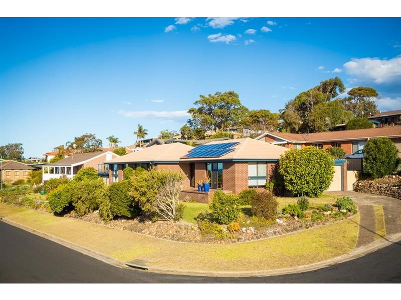 2 Caldy Pl, Tura Beach NSW 2548